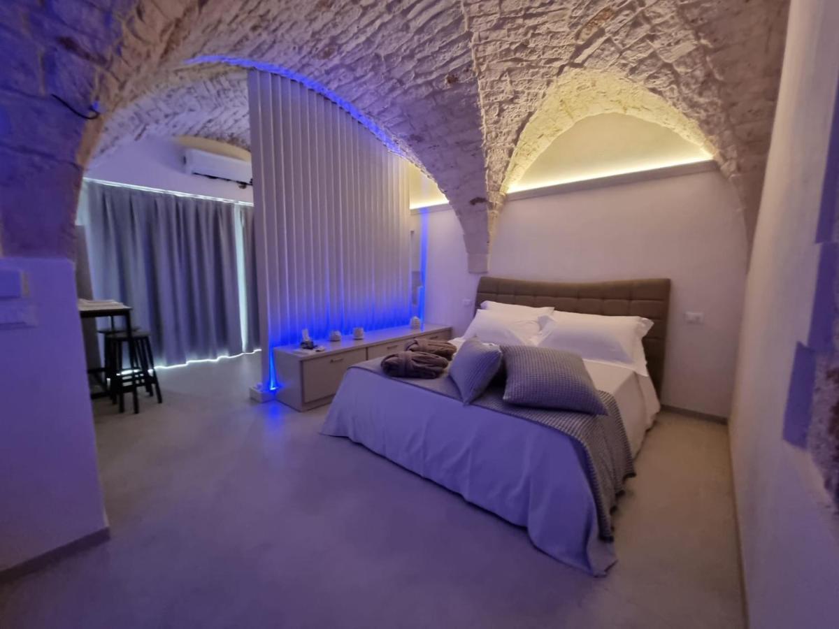 Pirano Suite Ceglie Messapica Bagian luar foto