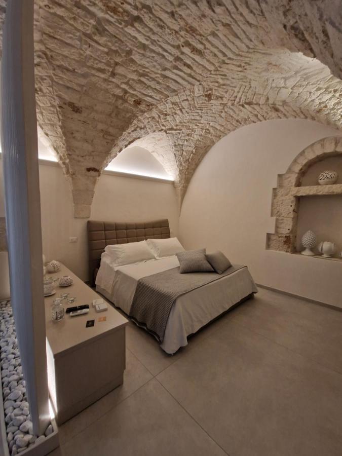 Pirano Suite Ceglie Messapica Bagian luar foto