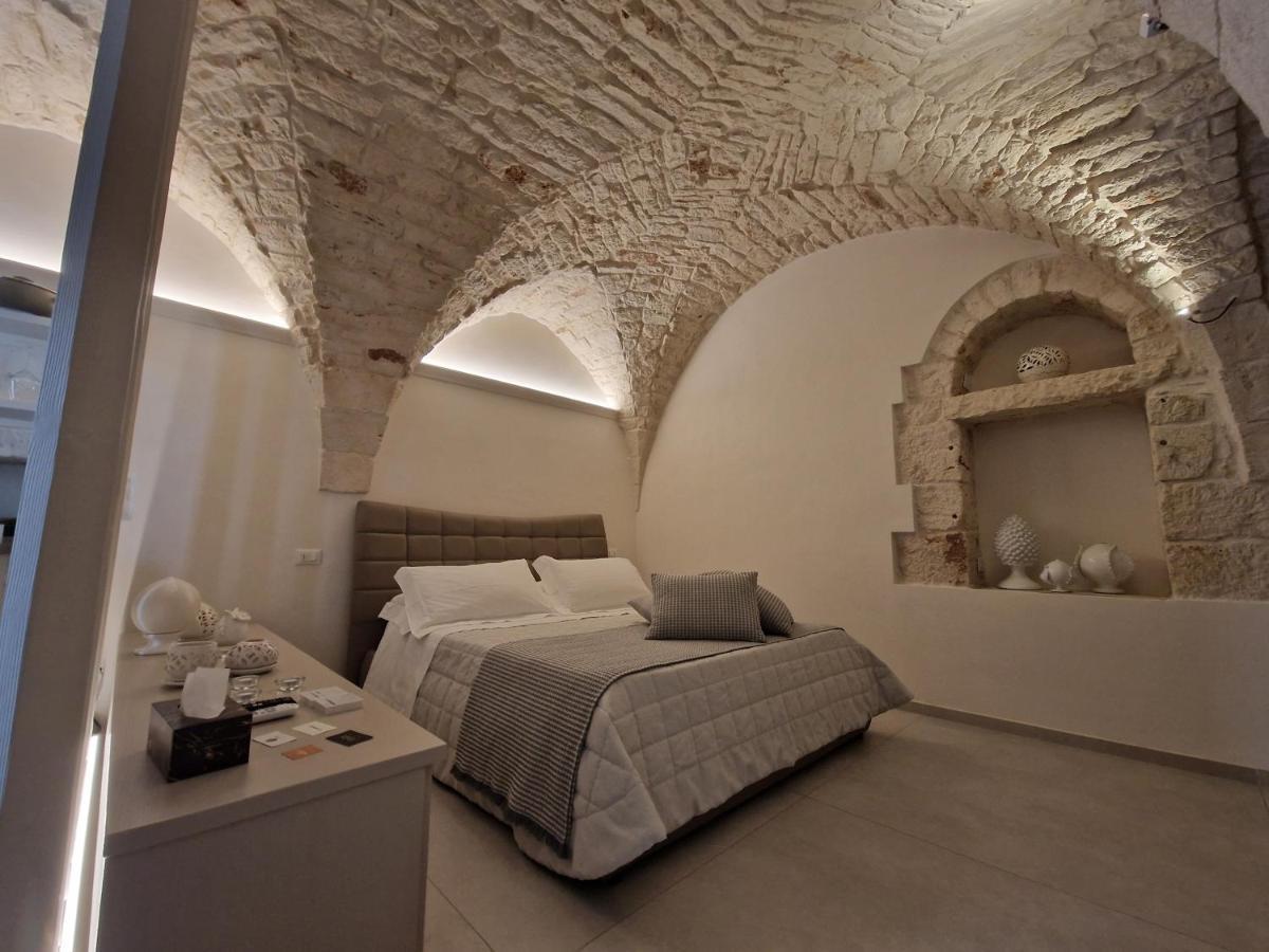 Pirano Suite Ceglie Messapica Bagian luar foto